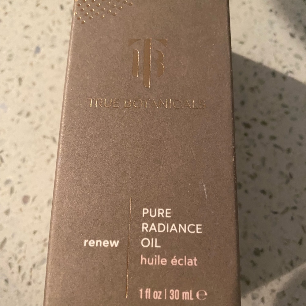 True botanicals renew Pure Radiance oil 1oz NIB